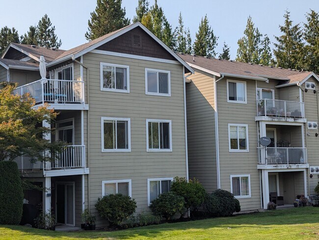 Building Photo - 710 240th Way SE