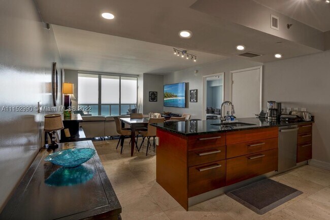 Building Photo - 1830 OCEAN 4710