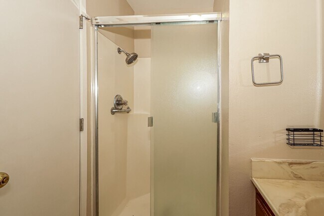Building Photo - 517DEBBIEDRIVE