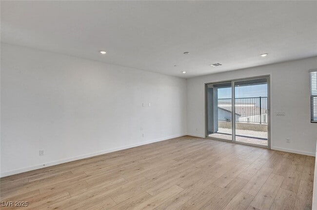 Building Photo - 1498 Marsh Bird St