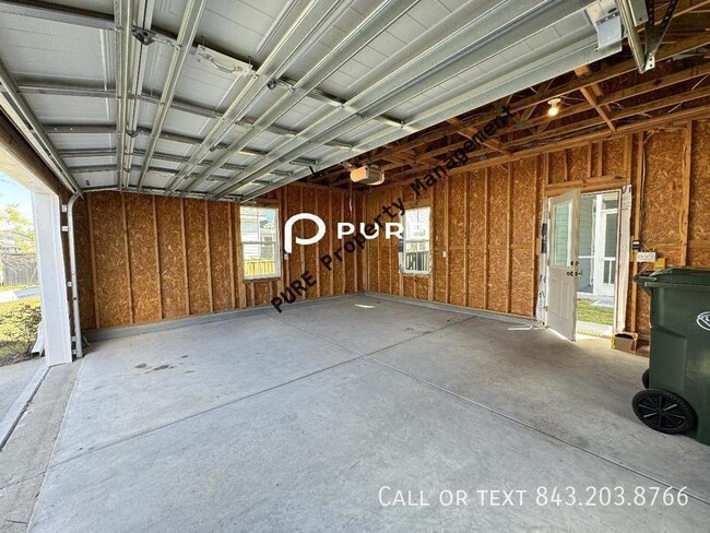 Building Photo - Beautiful 4 bed in Carnes Crossroads