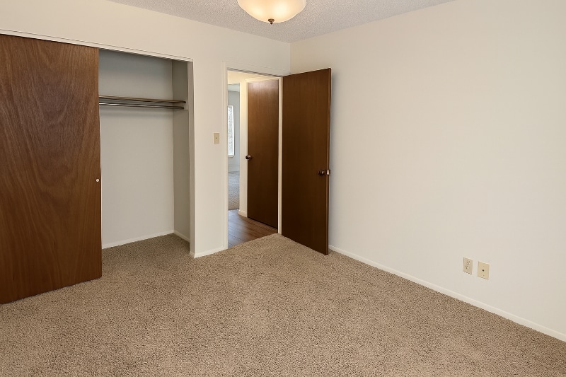 Building Photo - 701 Devonshire Dr