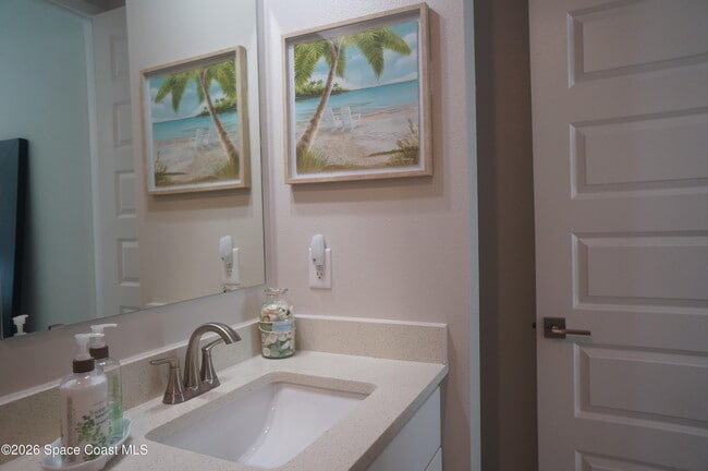 Building Photo - 787 Clearwater Ave