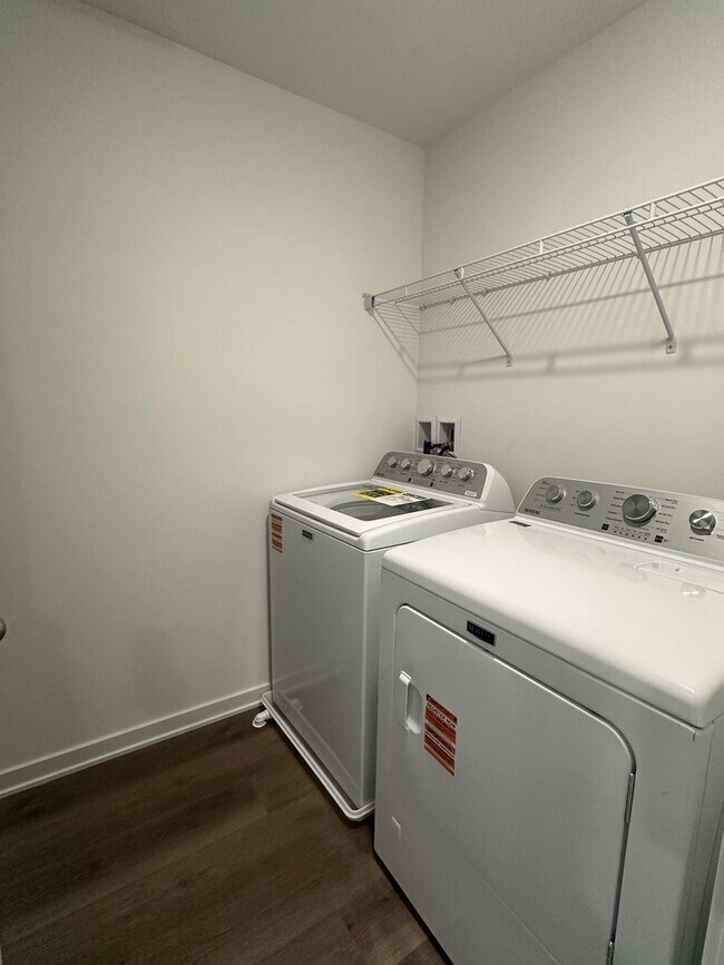 Building Photo - 2274 Barbera Dr