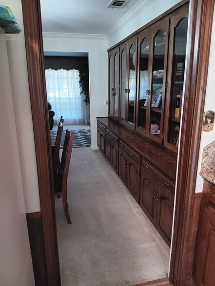 Large built-in cabinets in dining room - 2308 Wesley Cir