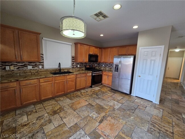 Building Photo - 3504 Lonesome Drum St