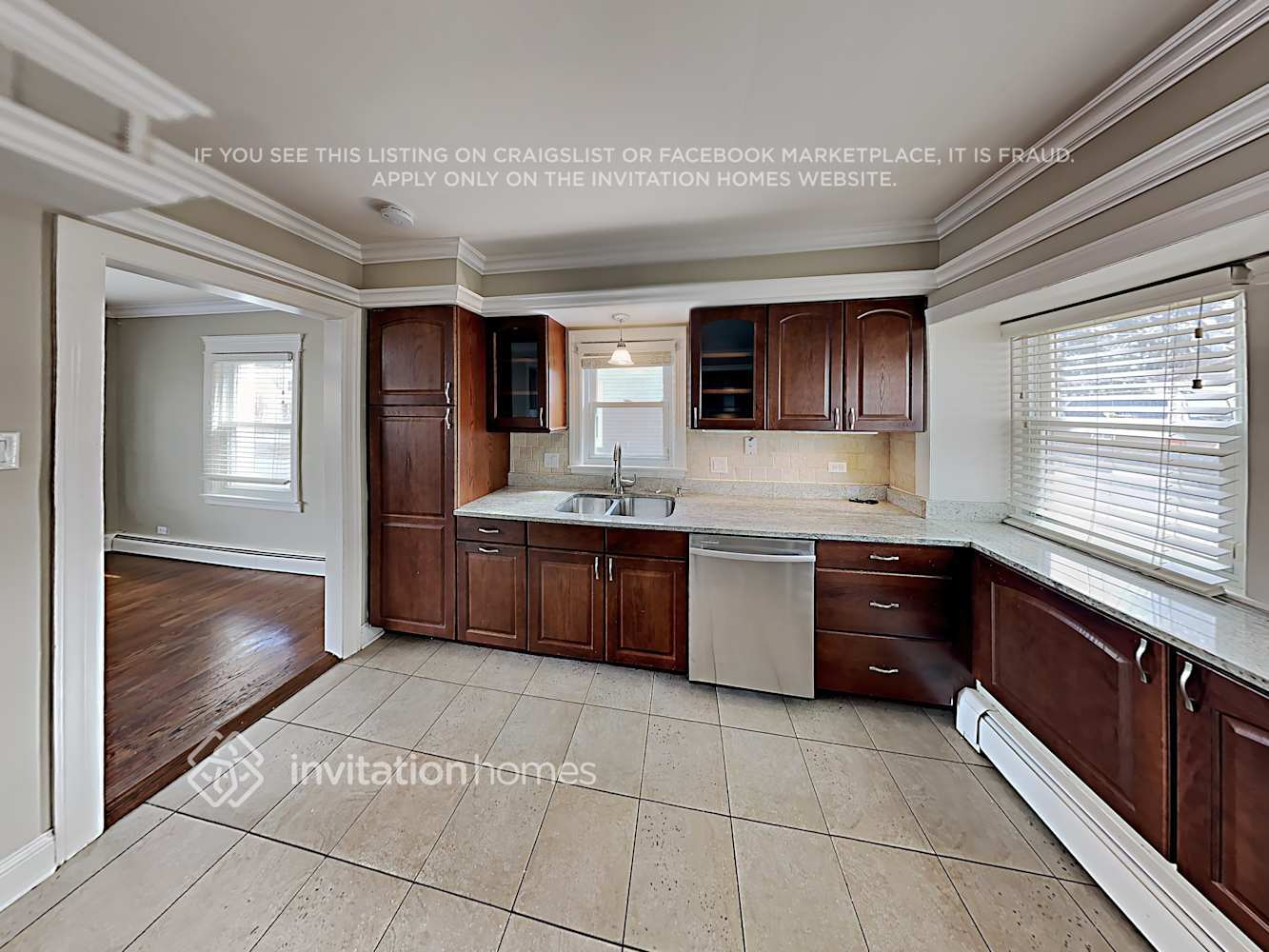 Building Photo - 4301 W 99th Pl