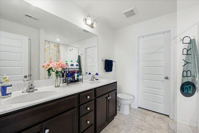 Building Photo - 18111 Jones Run Trl