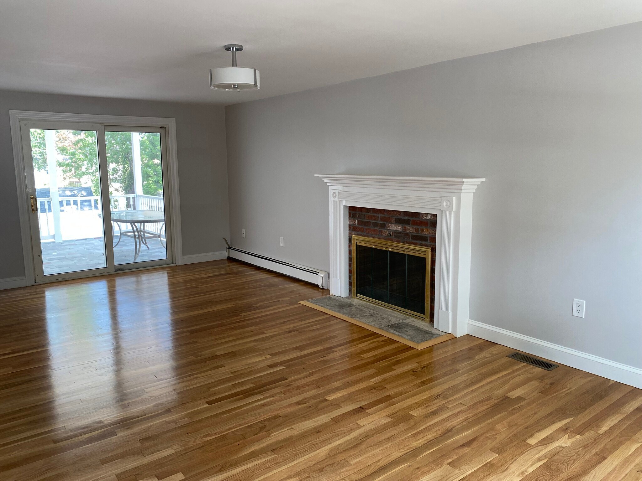 Building Photo - 17 Piermont St