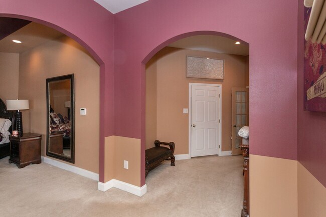 Building Photo - 3 Bedroom House in Addis with Pool, Gazebo...