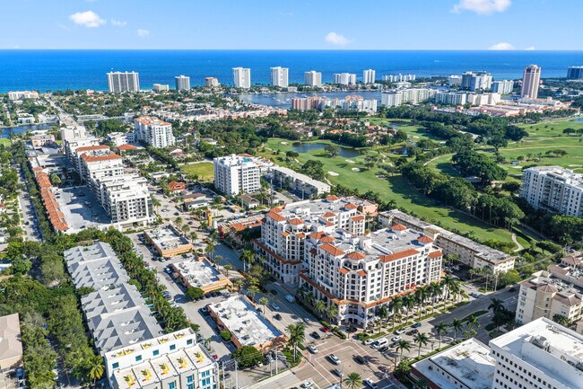 Building Photo - 200 E Palmetto Park Rd