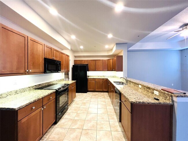 Building Photo - 642 Wells Ct