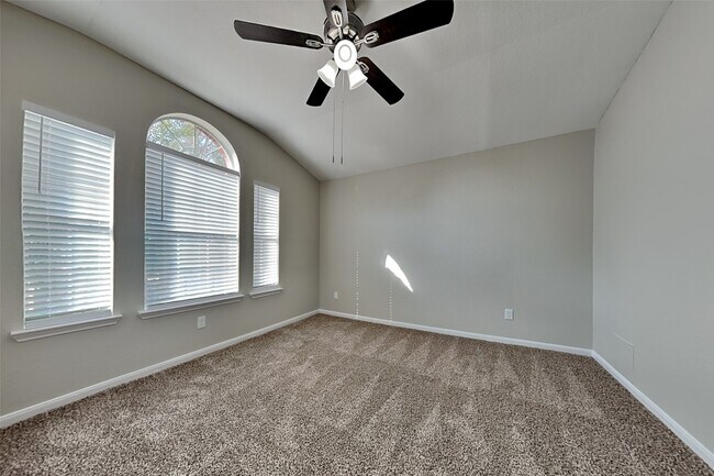 Building Photo - 6530 Bella Noche Dr