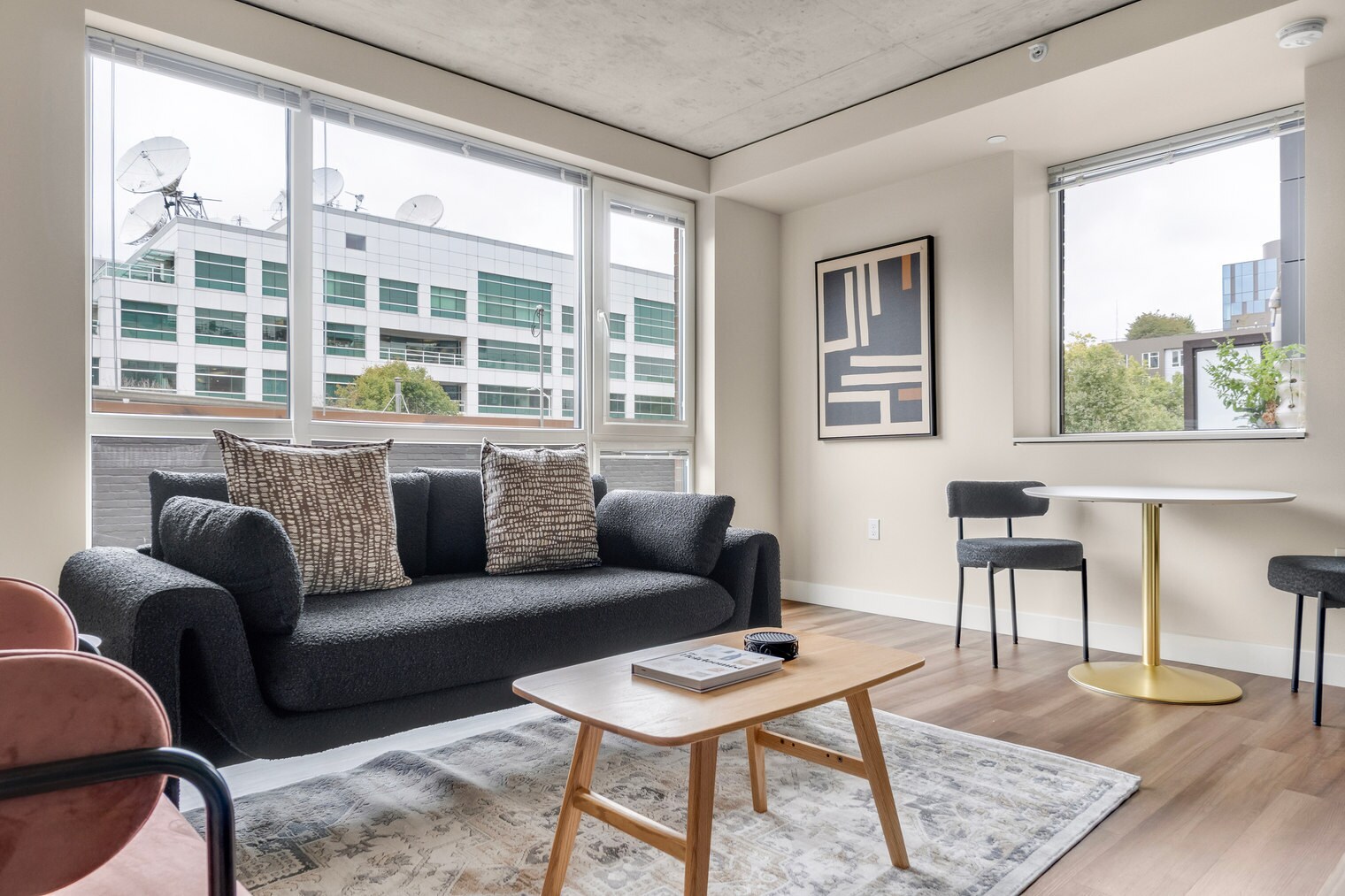 Building Photo - 101 Taylor Ave N