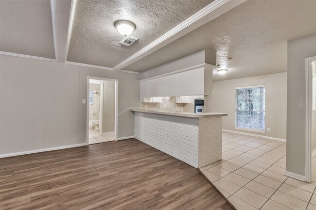 Building Photo - 25726 Timber Lakes Dr