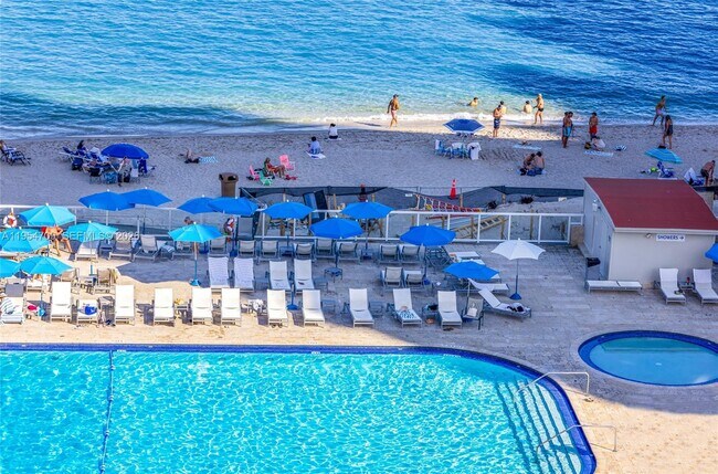 Building Photo - 19201 Collins Ave