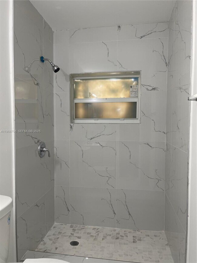 Building Photo - 5306 NW 18th Ave