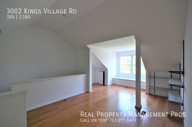 Building Photo - 3002 Kings Village Rd