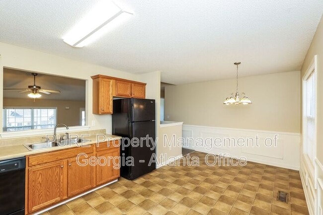 Building Photo - 145 Shady Ln