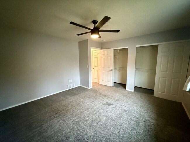 Building Photo - Stunning 3 Bed 2 Bath Eagle Ridge Home w/ Large Fenced Backyard and Raised Deck!