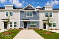 Building Photo - 2561 Banyan Cir