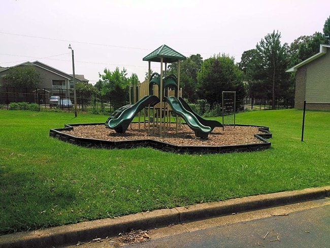 Building Photo - Southbrook Garden