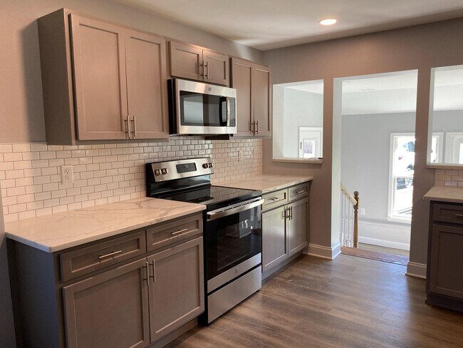 Building Photo - 108 Paoli Pike