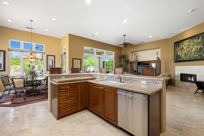 Building Photo - 56222 Village Dr