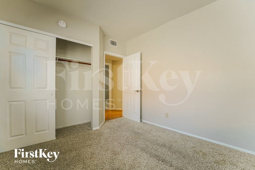 Building Photo - 6154 N Integrity Dr