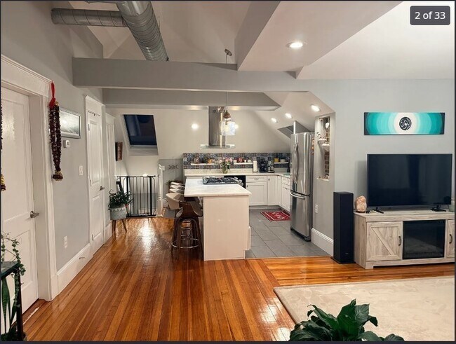 Building Photo - 40 Winthrop St