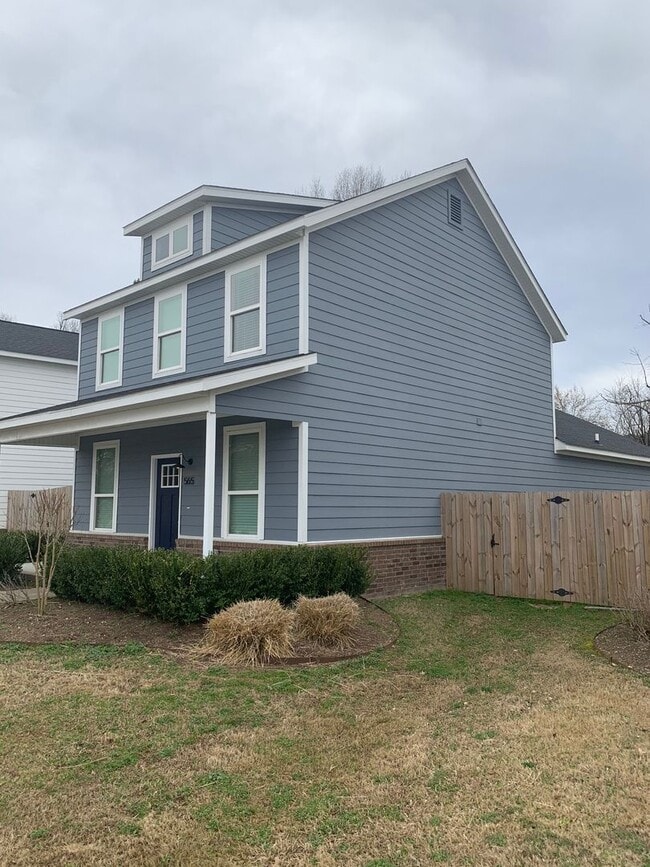 Building Photo - South Fayetteville Patio Home!!