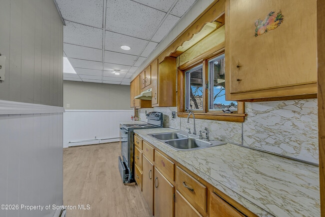 Building Photo - 2513 N Main Ave