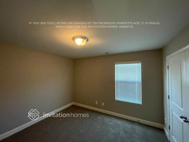 Building Photo - 5377 Roberta Crossing Dr