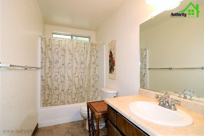 Building Photo - 1156 Jaxon Way