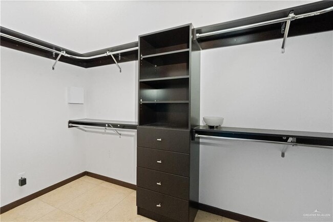 Building Photo - 12 Colbath Ave