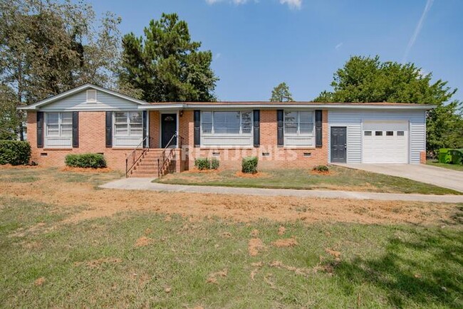 Primary Photo - 7268 Fontana Dr