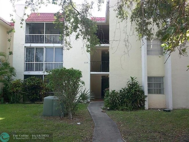 Building Photo - 618 NW 13th St
