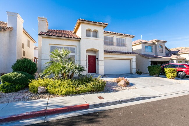 Building Photo - Immaculate 3 bedroom house with a Loft in ...