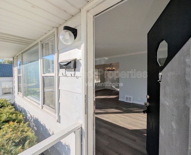 Building Photo - 1009 Bliss Dr