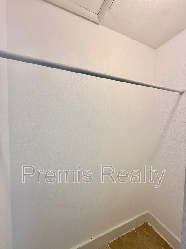 Building Photo - 7960 Boca Ciega Dr