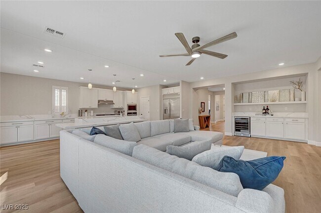 Building Photo - 5477 Vespertine Moon Ave