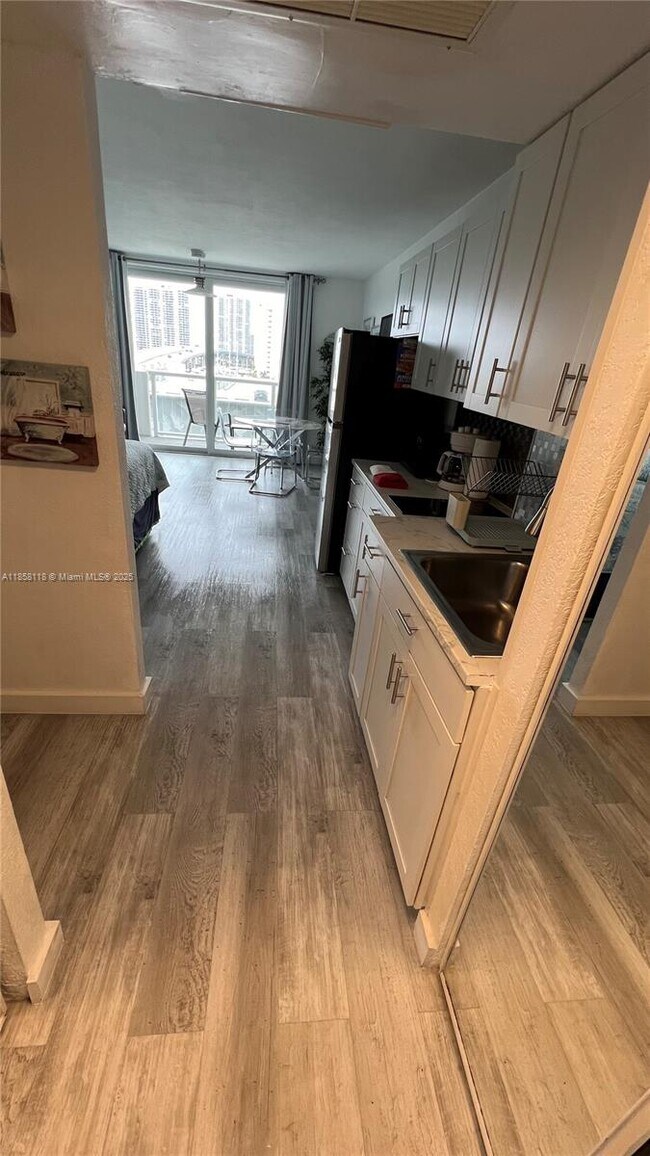 Building Photo - 19201 Collins Ave