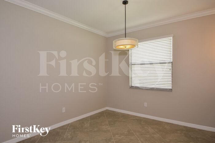 Building Photo - 11327 Sweetgrass Dr