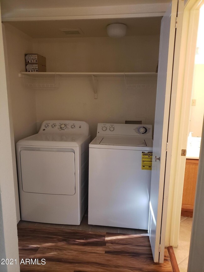 In-Unit Laundry - 5757 W Eugie Ave