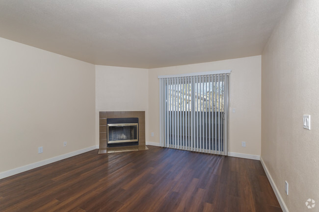 1BR, 1BA - 718 SF - Wind Chase Apartments