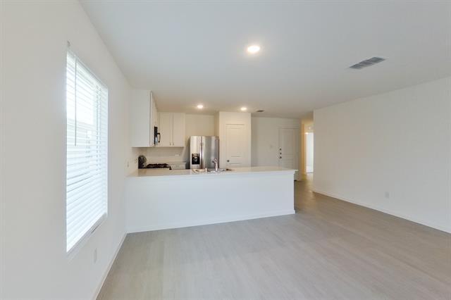 Building Photo - 807 Ginkgo Wy