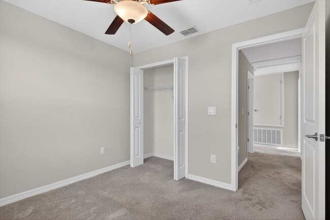 Building Photo - 4BR For Rent - Riverview