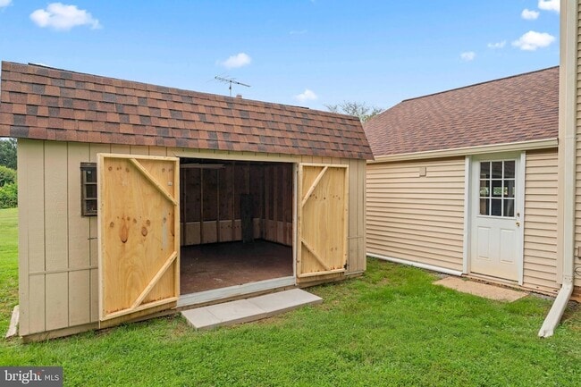 Building Photo - 17004 Cashell Rd