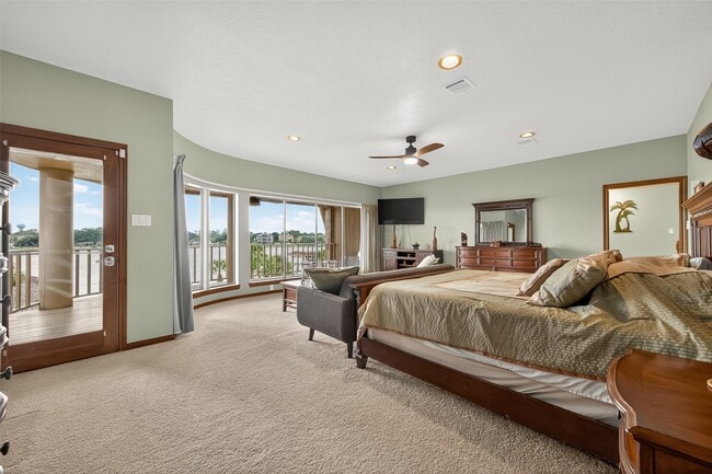 Building Photo - 1623 Lake Arbor Dr