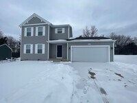 Building Photo - Four Bedroom Home in Galesburg
